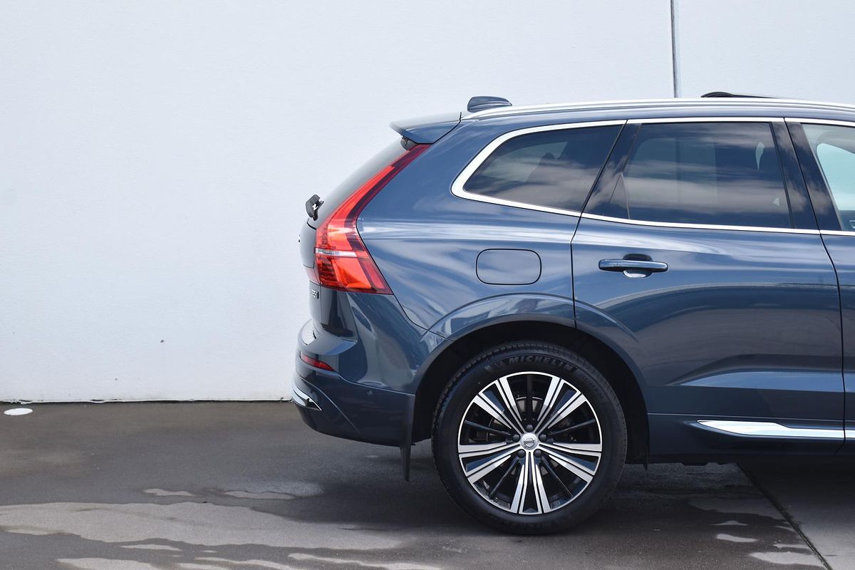2023 Volvo XC60 Ultimate B5 Bright