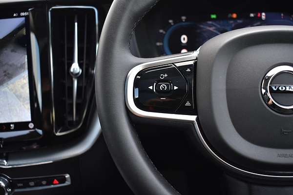 2023 Volvo XC60 Ultimate B5 Bright