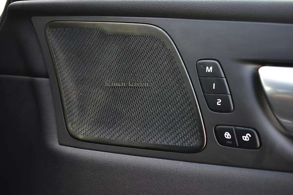 2023 Volvo XC60 Ultimate B5 Bright