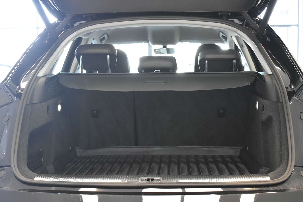2016 Audi Q3 TFSI Sport 8U