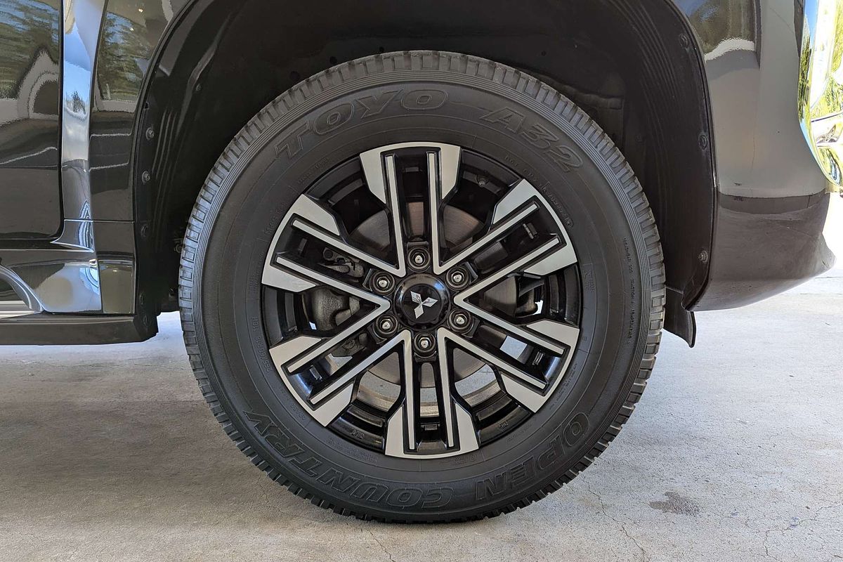 2021 Mitsubishi Pajero Sport GLS QF