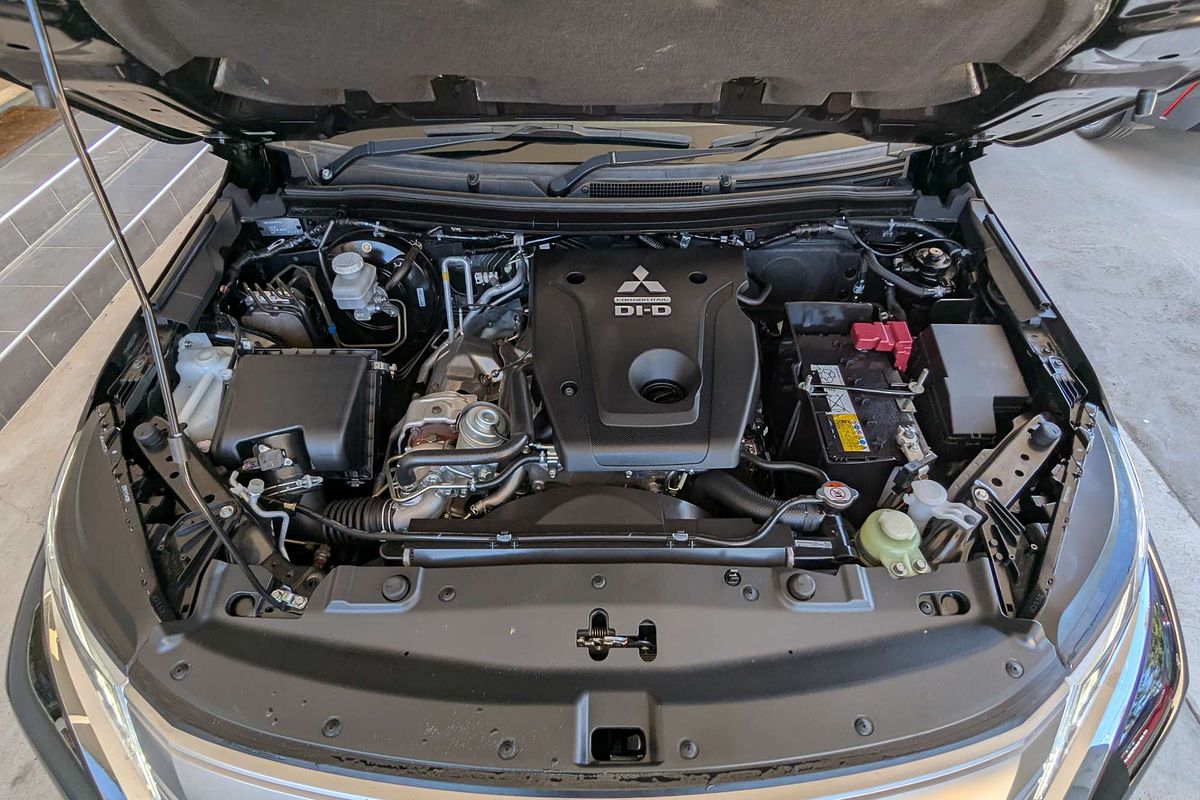 2021 Mitsubishi Pajero Sport GLS QF