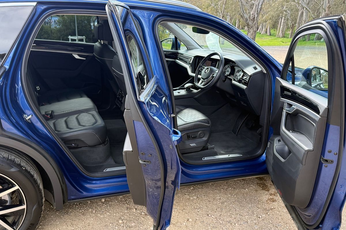 2019 Volkswagen Touareg 190TDI Launch Edition CR