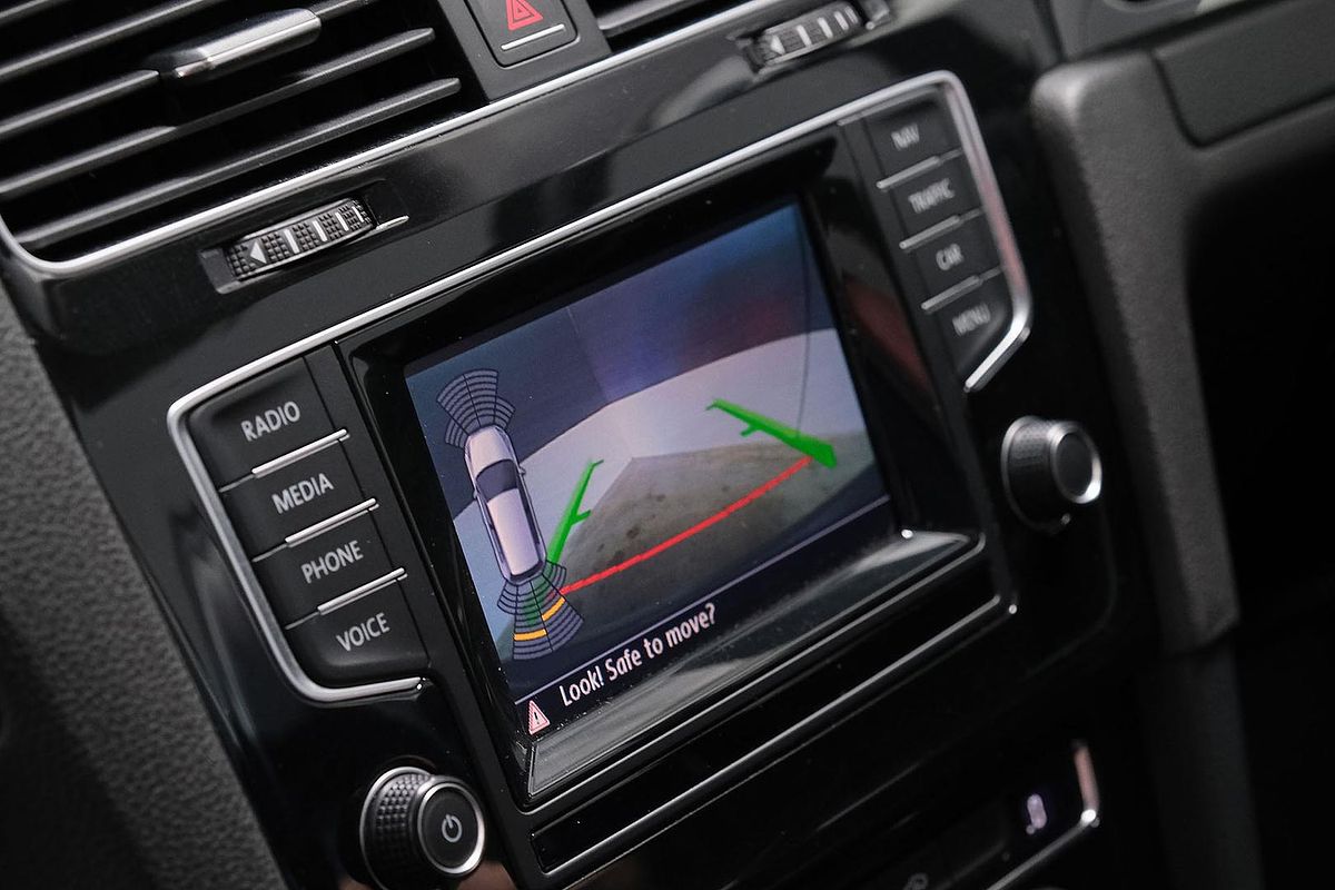 2015 Volkswagen Golf 103TSI Highline 7