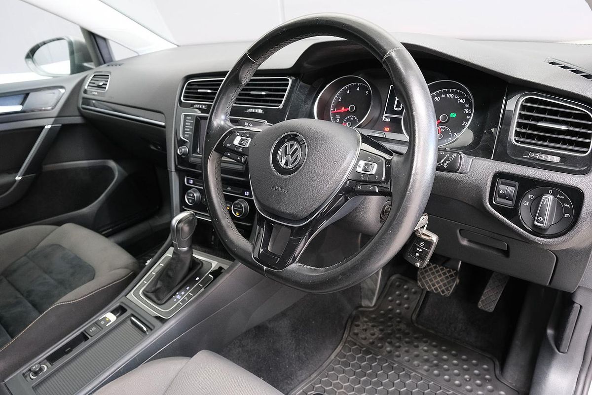 2015 Volkswagen Golf 103TSI Highline 7