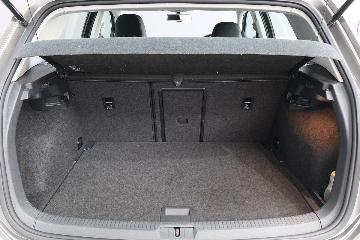 2015 Volkswagen Golf 103TSI Highline 7