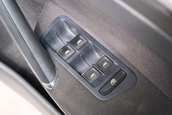 2015 Volkswagen Golf 103TSI Highline 7
