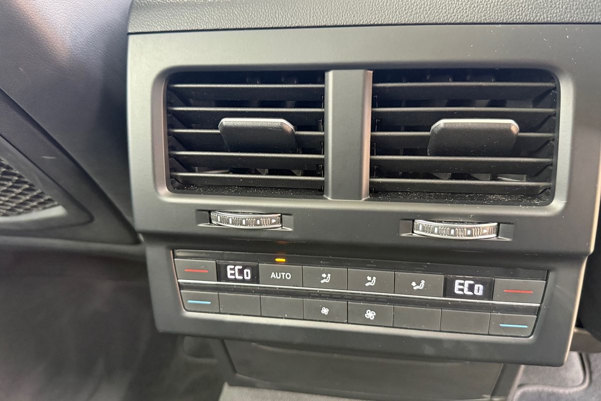 2019 Volkswagen Touareg 190TDI Launch Edition CR