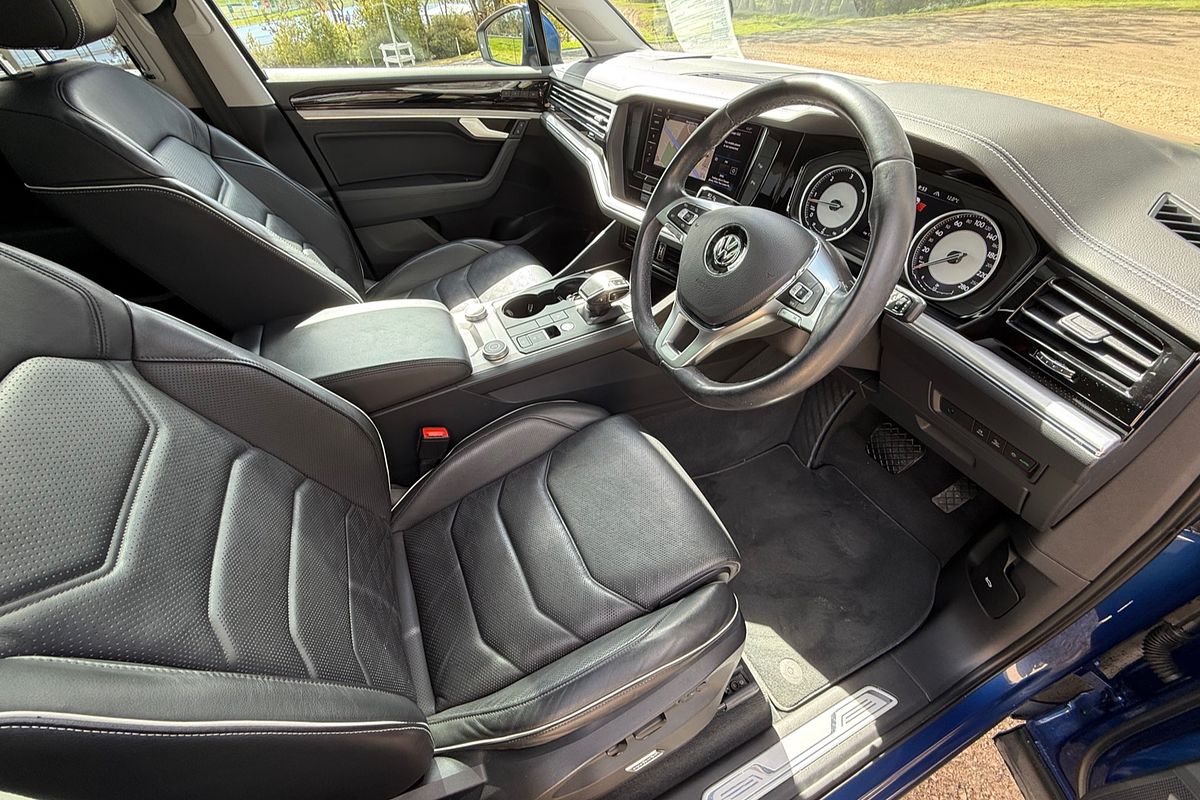 2019 Volkswagen Touareg 190TDI Launch Edition CR