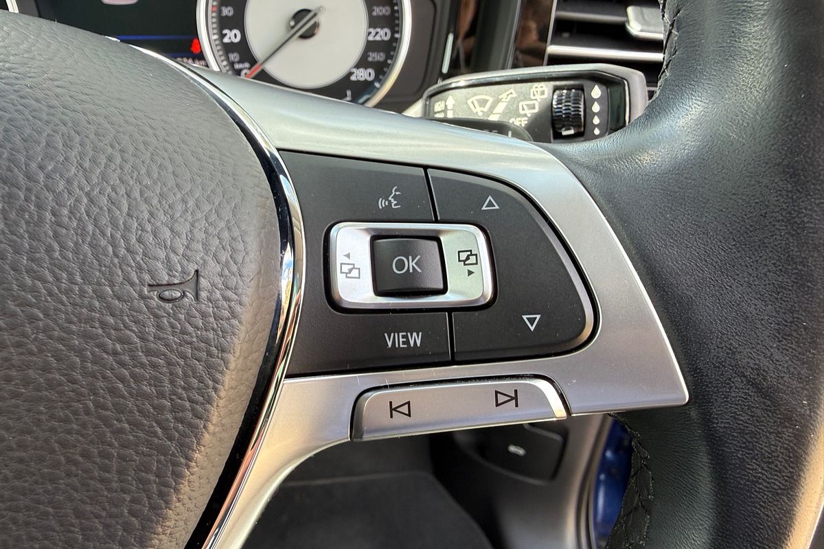 2019 Volkswagen Touareg 190TDI Launch Edition CR