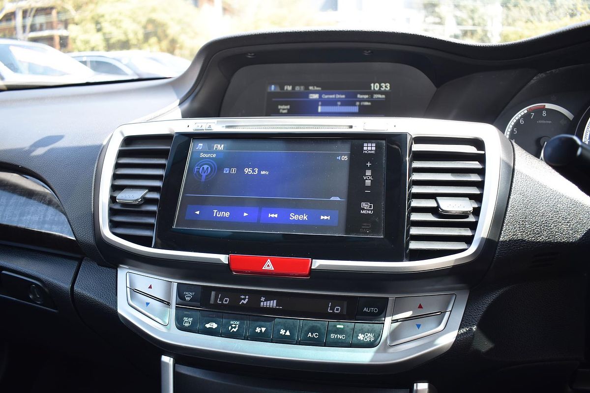2015 Honda Accord VTi-S 9th Gen