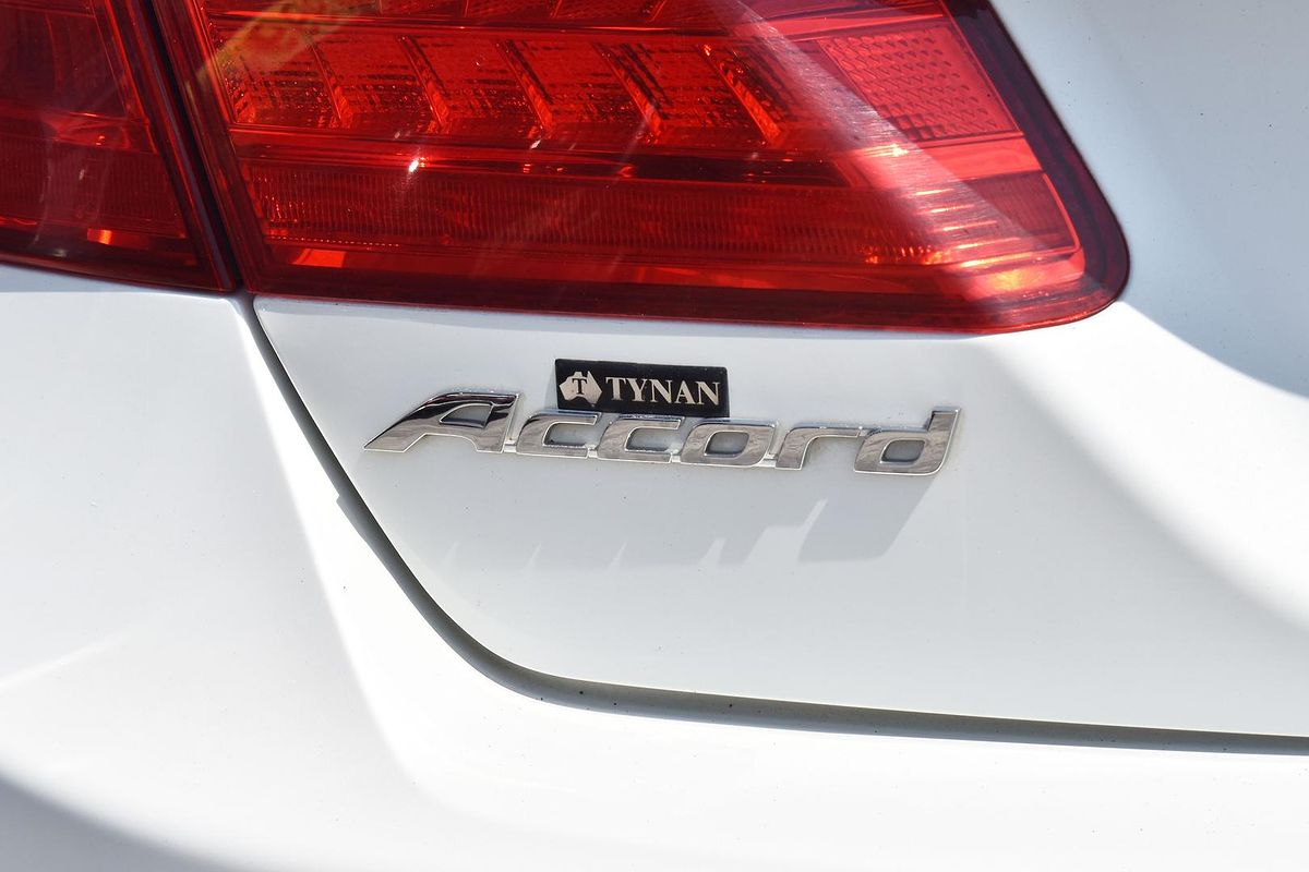2015 Honda Accord VTi-S 9th Gen