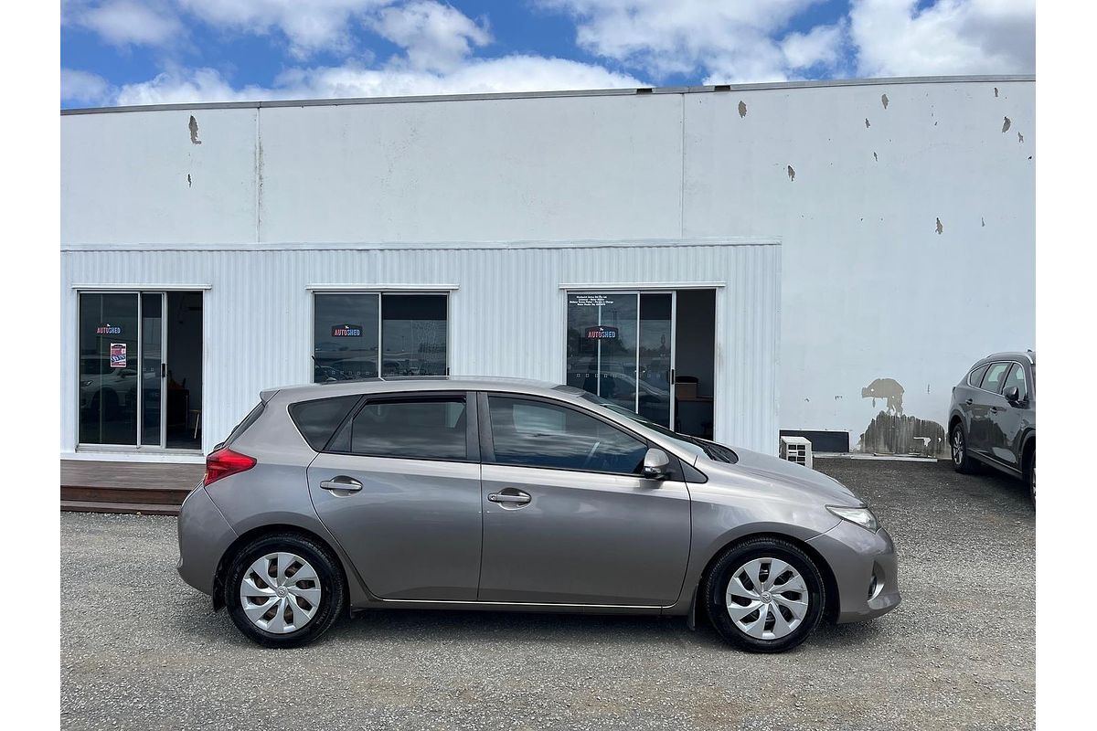 2013 Toyota Corolla Ascent ZRE182R