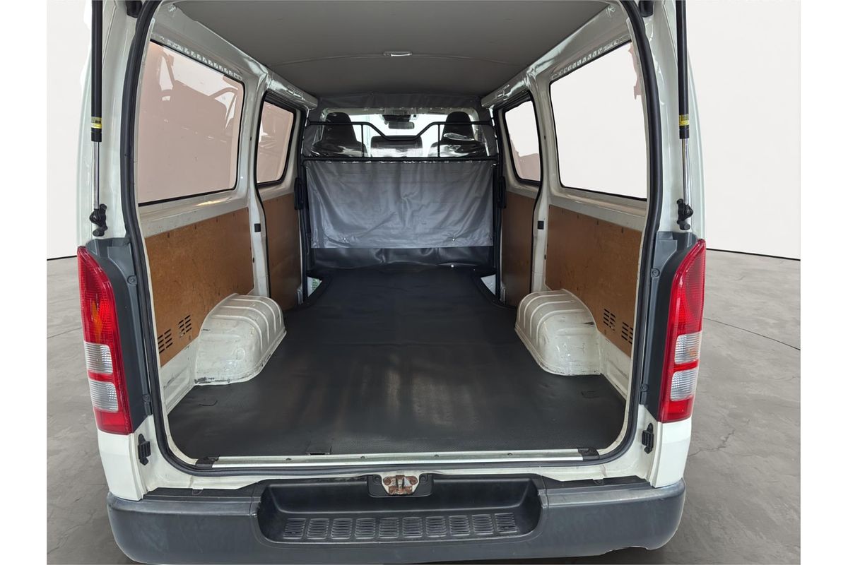 2018 Toyota Hiace Long DX 4WD