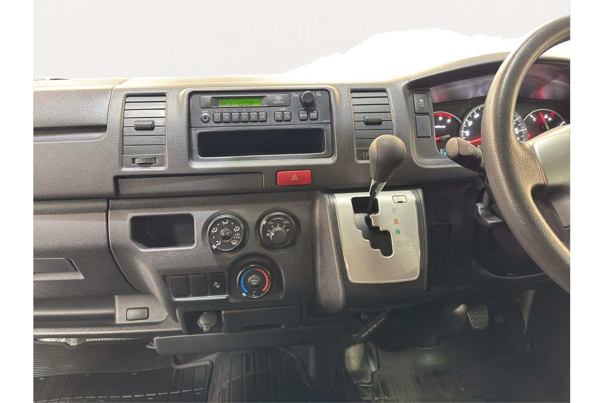 2018 Toyota Hiace Long DX 4WD