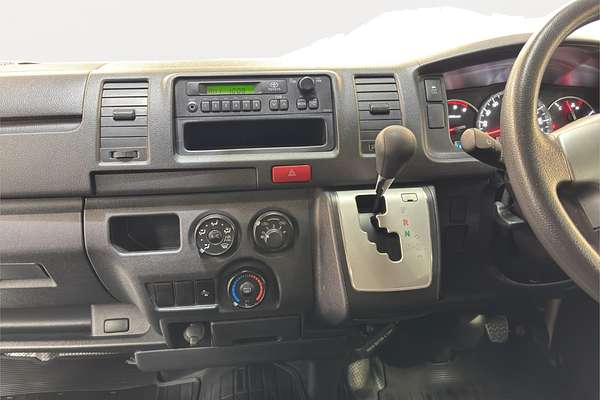 2018 Toyota Hiace Long DX 4WD