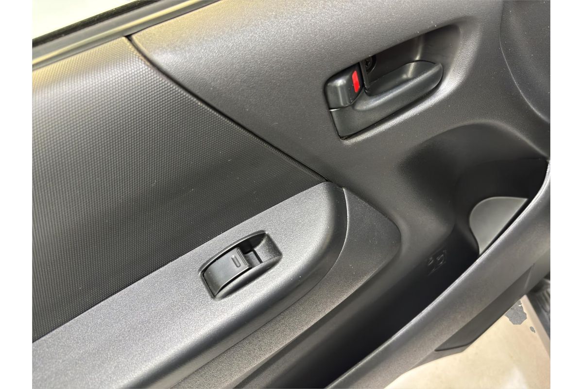 2018 Toyota Hiace Long DX 4WD