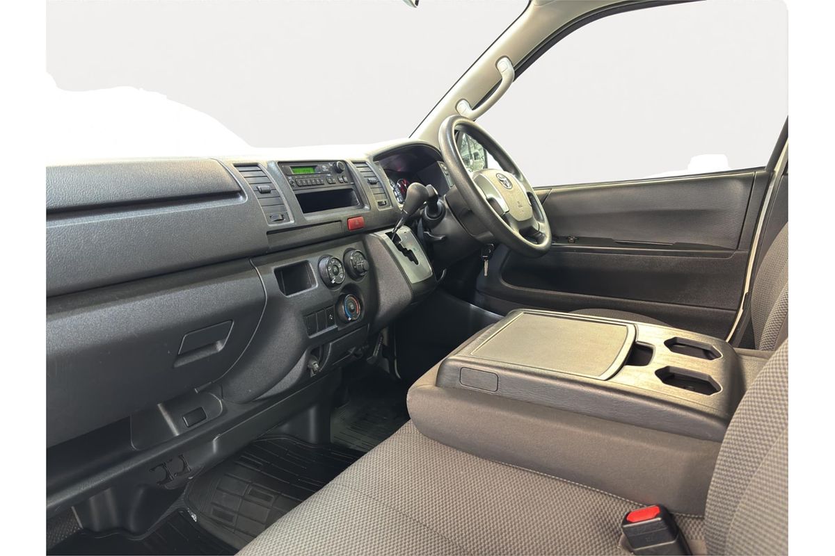 2018 Toyota Hiace Long DX 4WD