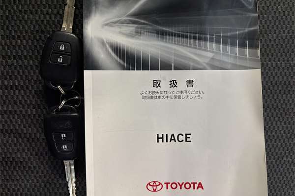 2018 Toyota Hiace Long DX 4WD