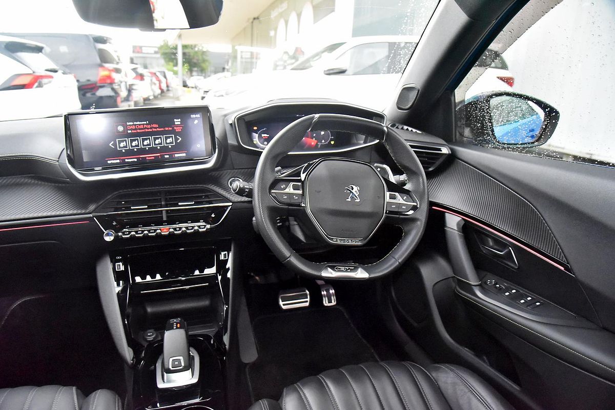 2020 Peugeot 2008 GT P24
