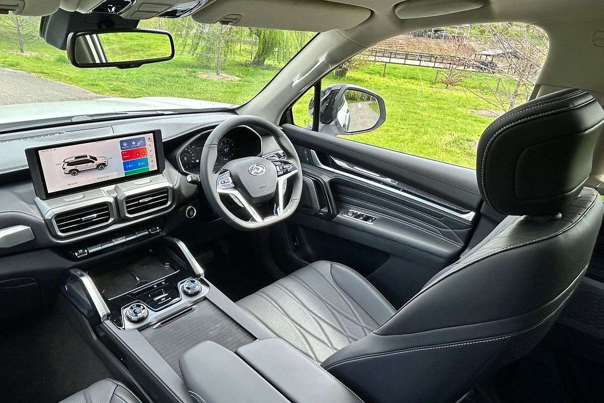 2025 LDV D90 Executive SV9A