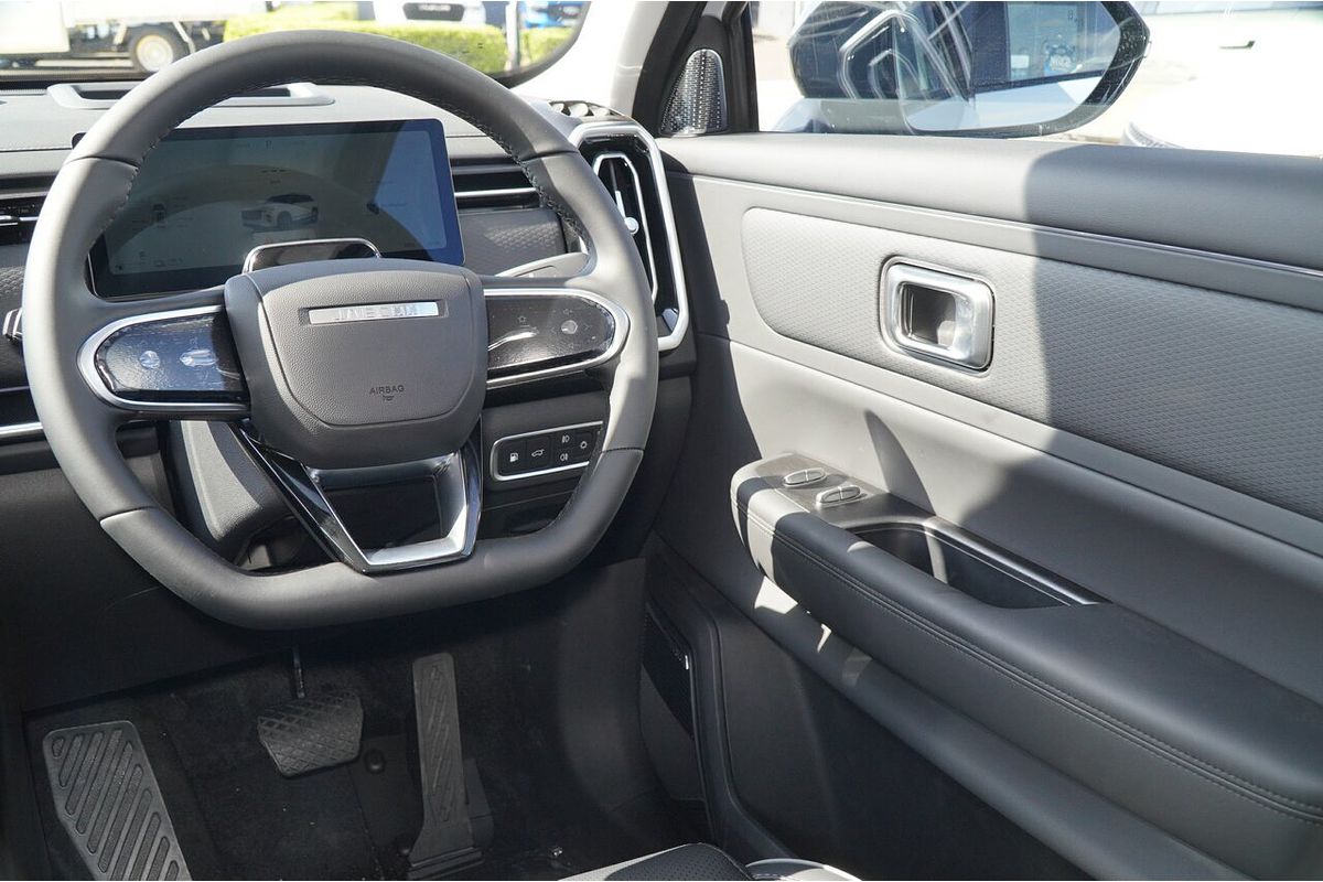 2025 Jaecoo J7 SHS Summit