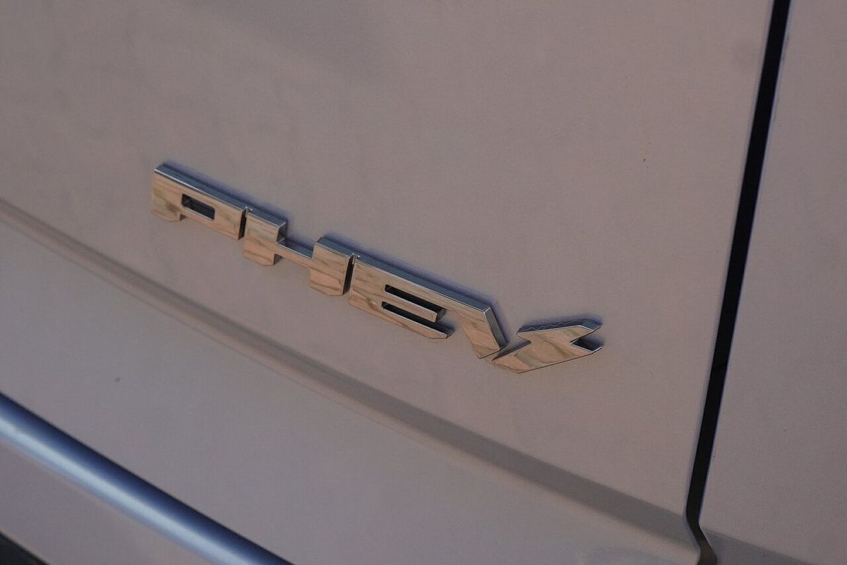 2025 Jaecoo J7 SHS Summit