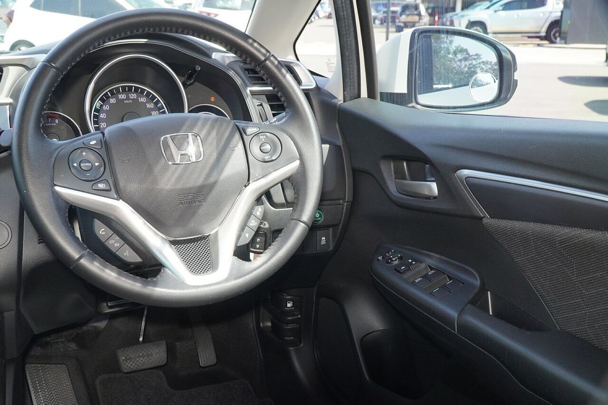 2015 Honda Jazz VTi-S GF