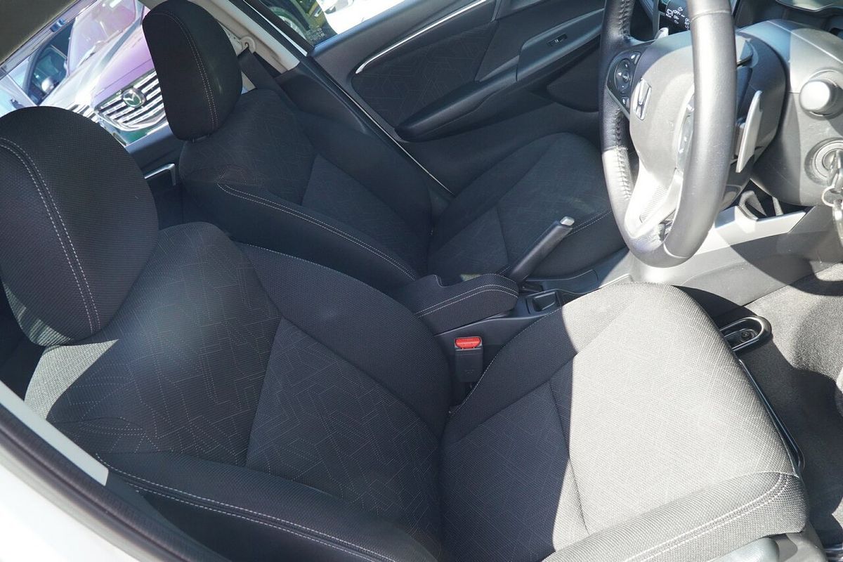 2015 Honda Jazz VTi-S GF