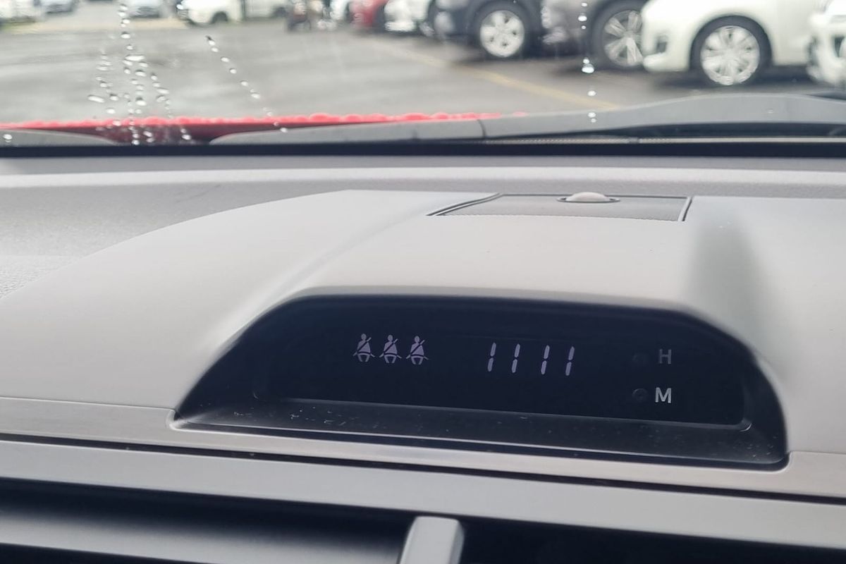 2016 Toyota Camry Atara S ASV50R