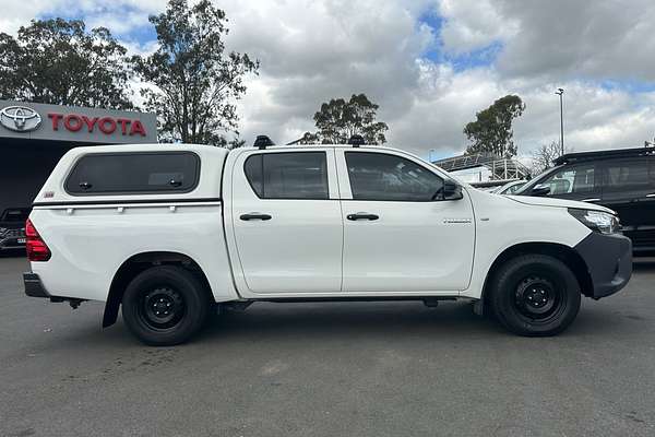 2021 Toyota Hilux Hilux 4x2 Workmate 2.7L Petrol Manual Double Cab