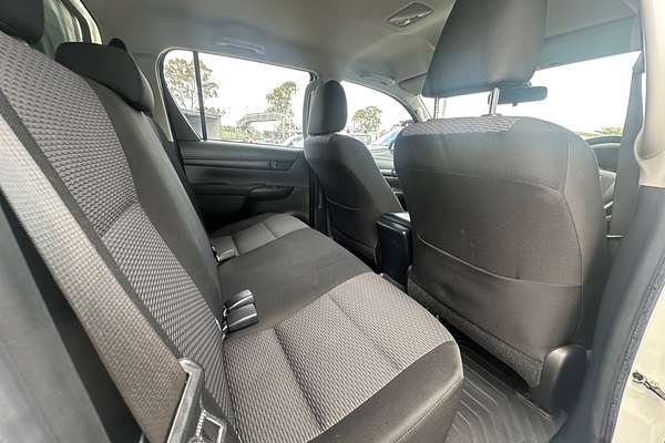 2021 Toyota Hilux Hilux 4x2 Workmate 2.7L Petrol Manual Double Cab