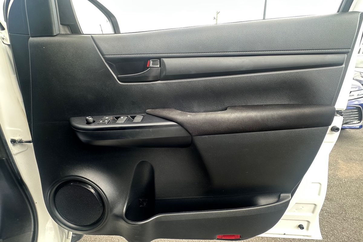 2021 Toyota Hilux Hilux 4x2 Workmate 2.7L Petrol Manual Double Cab
