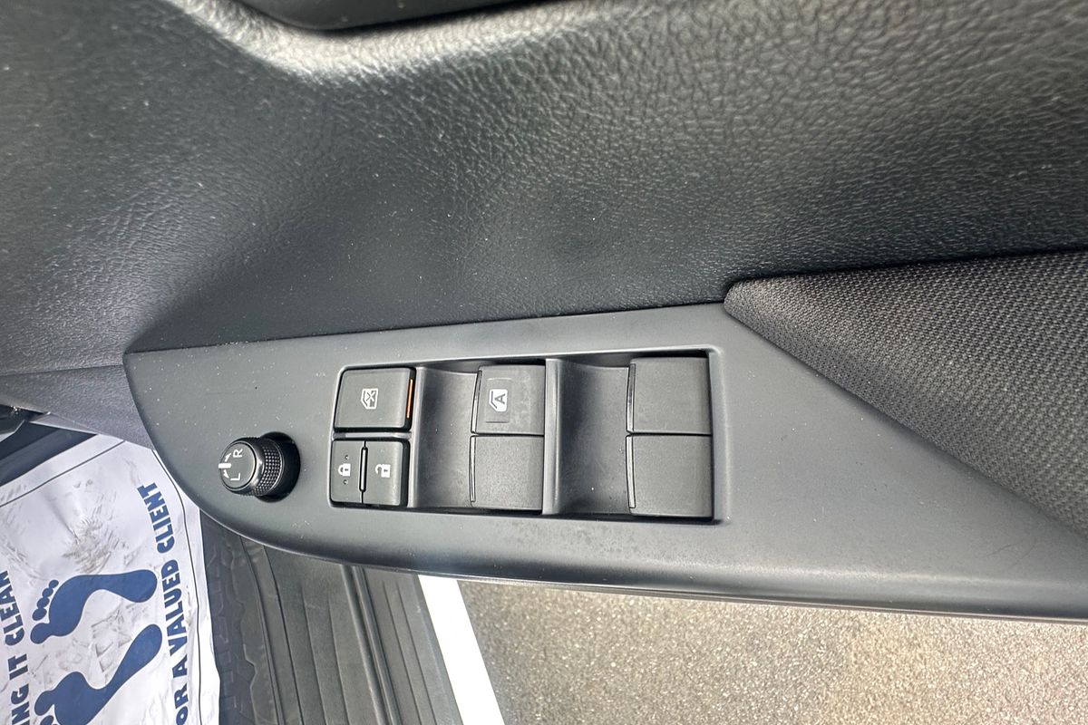 2021 Toyota Hilux Hilux 4x2 Workmate 2.7L Petrol Manual Double Cab