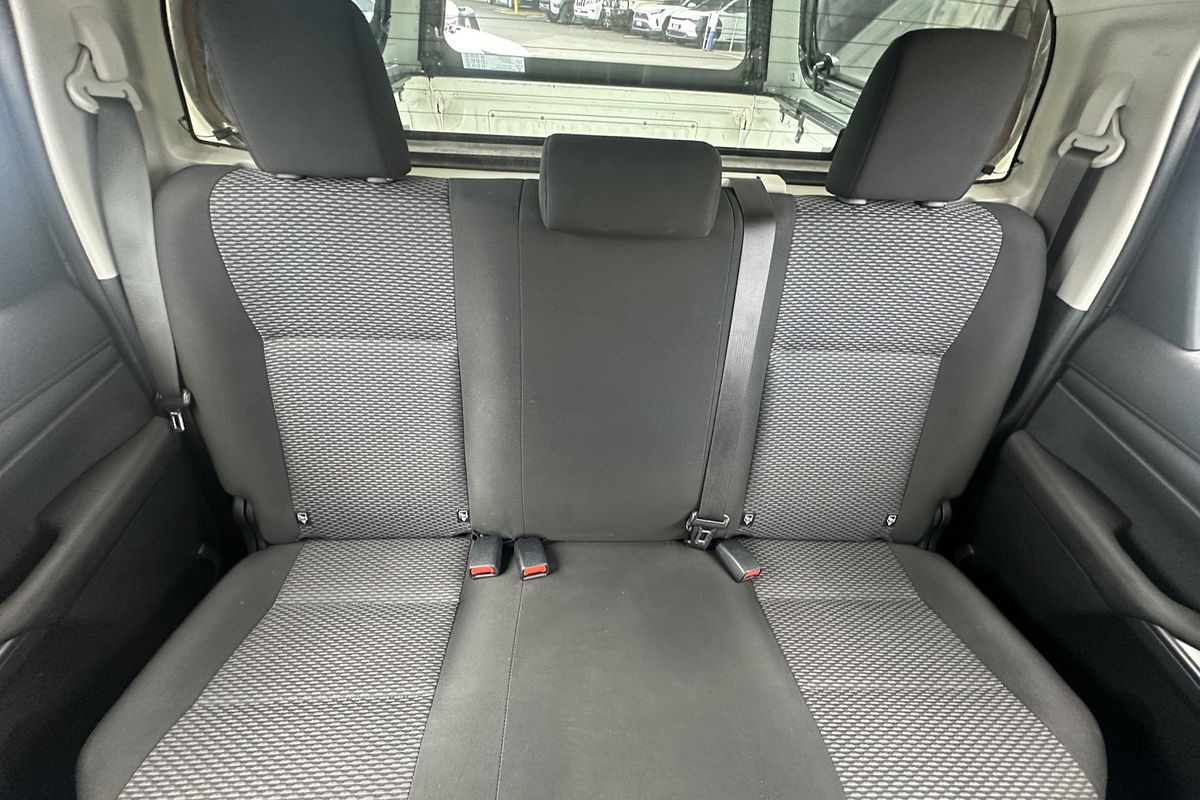 2021 Toyota Hilux Hilux 4x2 Workmate 2.7L Petrol Manual Double Cab