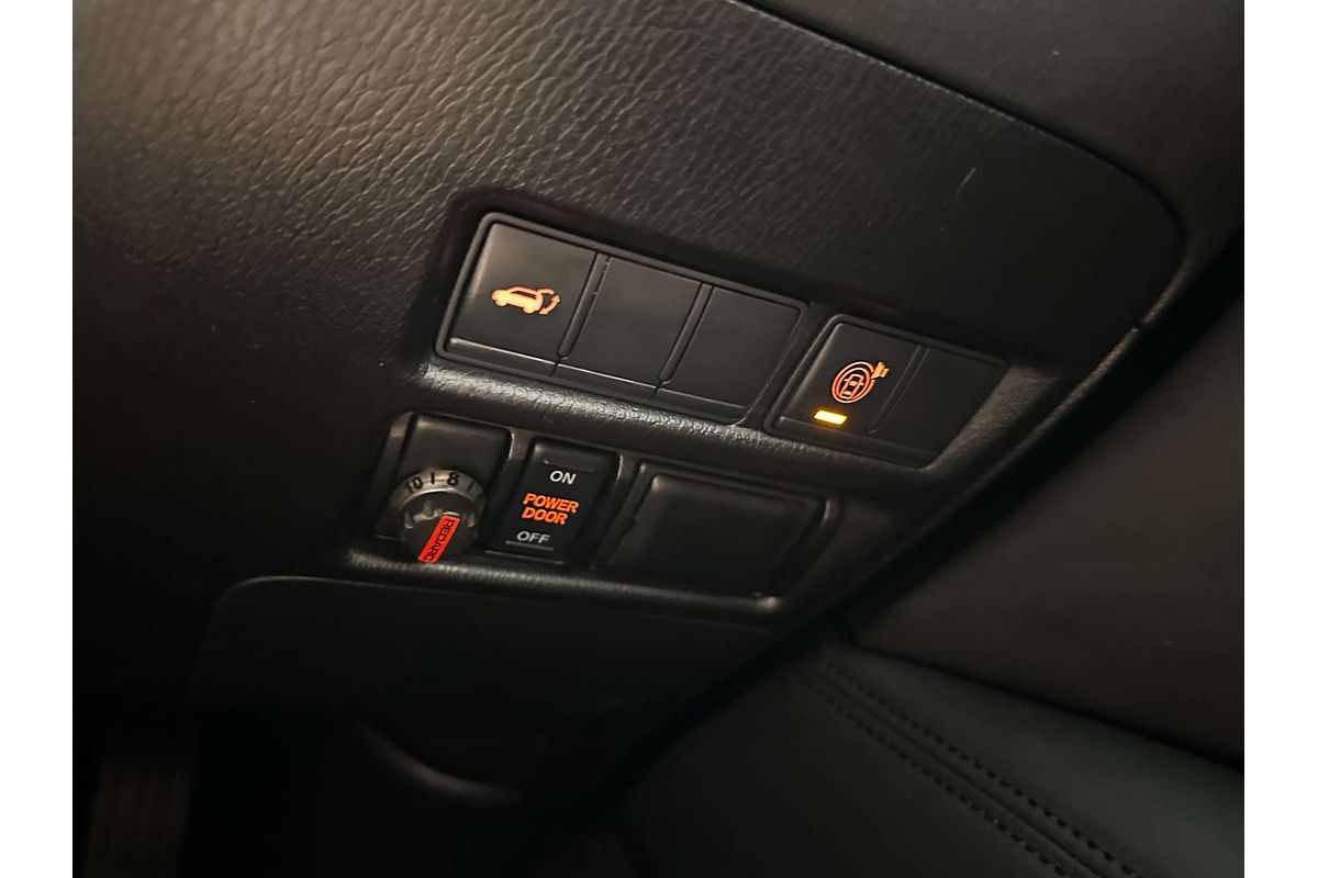 2022 Nissan Patrol Ti-L Y62