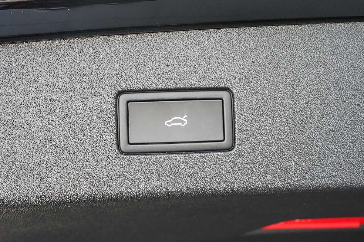 2025 Volkswagen Tayron 110TSI Life R4