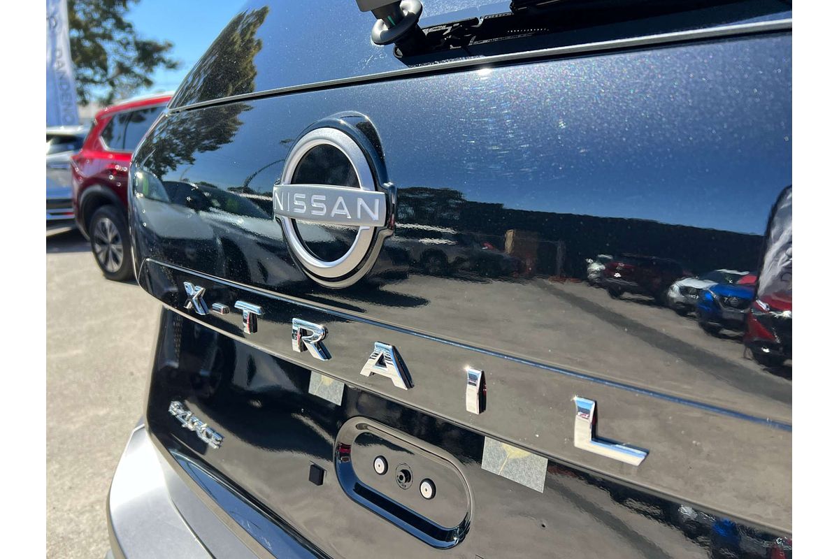 2025 Nissan X-TRAIL ST-L e-POWER T33