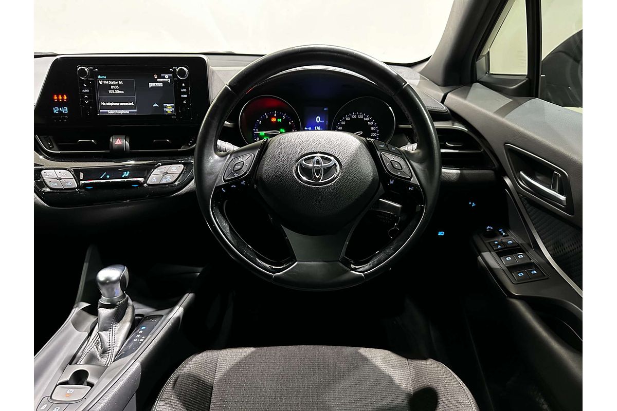 2019 Toyota C-HR  NGX10R