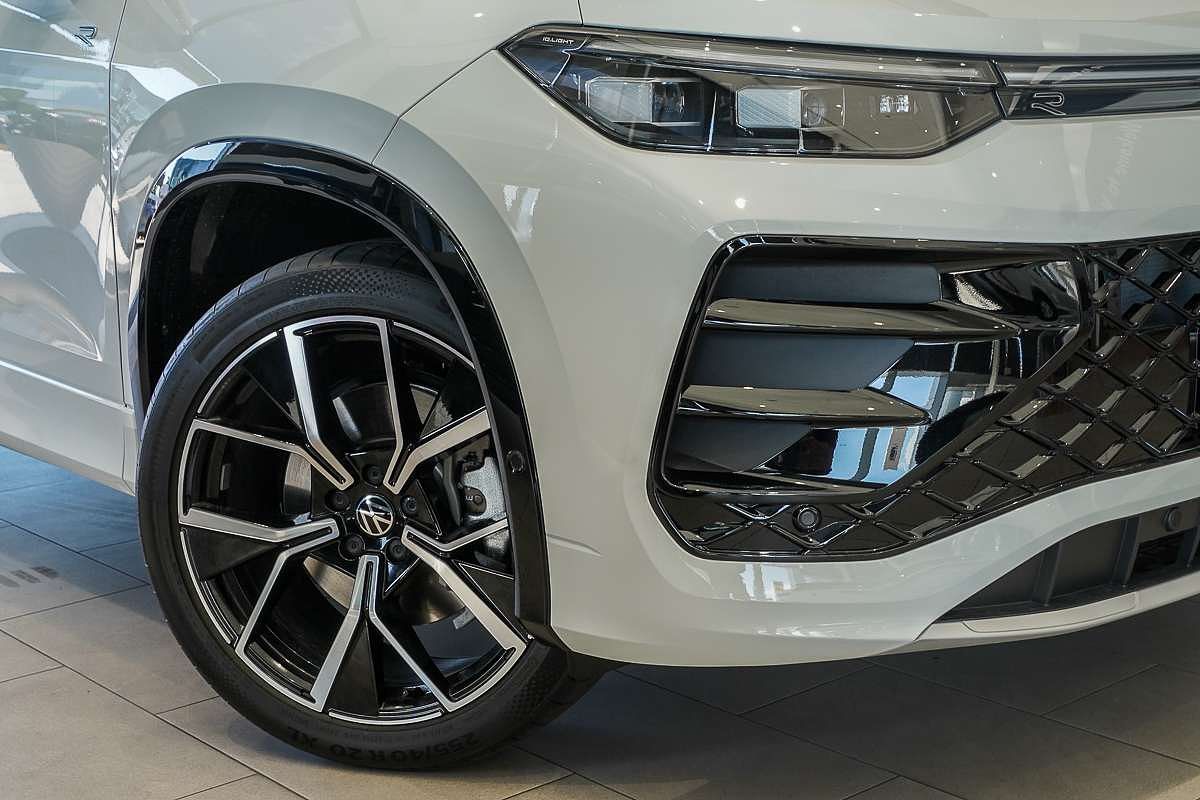 2025 Volkswagen Tayron 195TSI R-Line R4