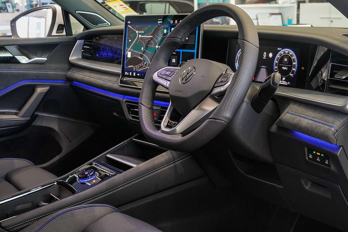 2025 Volkswagen Tayron 195TSI R-Line R4