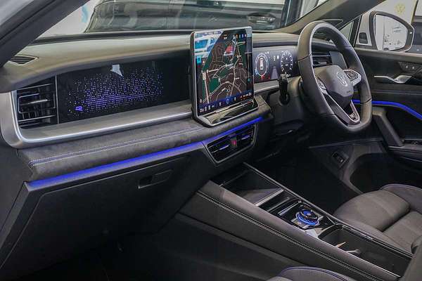 2025 Volkswagen Tayron 195TSI R-Line R4