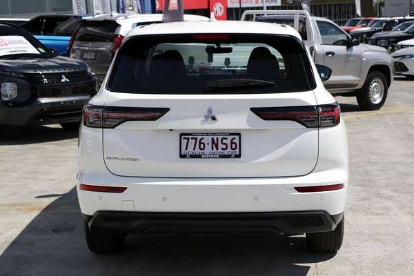 2025 Mitsubishi Outlander ES ZM