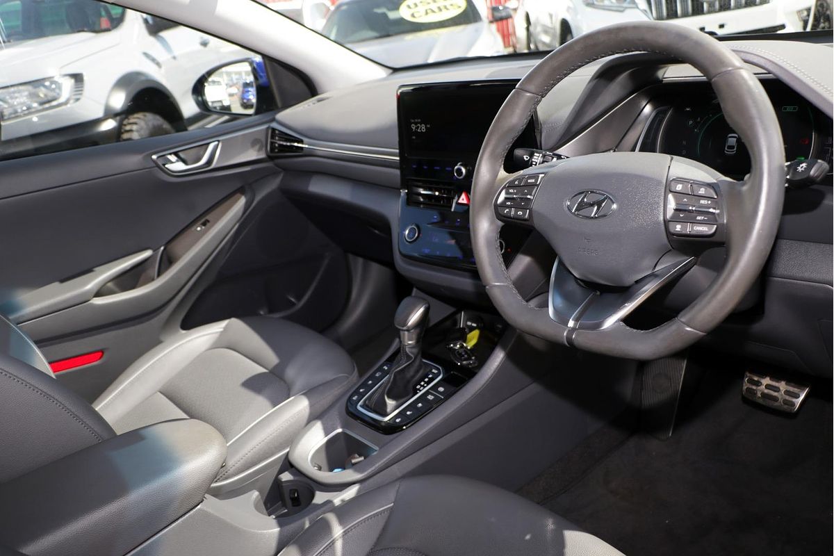 2020 Hyundai IONIQ Plug-in Premium AE.3