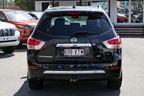 2015 Nissan Pathfinder ST R52