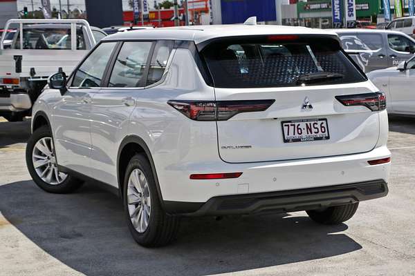 2025 Mitsubishi Outlander ES ZM