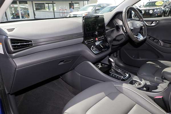 2020 Hyundai IONIQ Plug-in Premium AE.3