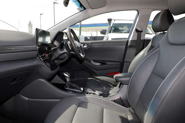 2020 Hyundai IONIQ Plug-in Premium AE.3