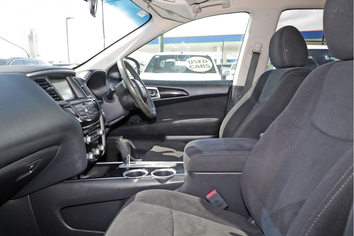 2015 Nissan Pathfinder ST R52