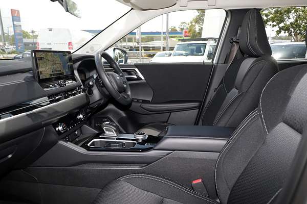 2025 Mitsubishi Outlander ES ZM